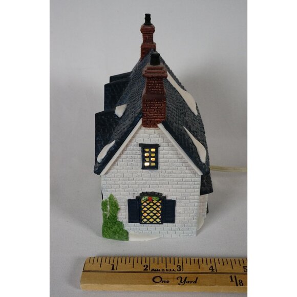 Department 56 Brownlow House Oliver Twist Dickens Village Christmas #55530 w Box - Picture 2 of 8
